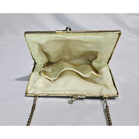 Vintage La‎ Regale Gold Bugle Bead Purse - Picture 4 of 4